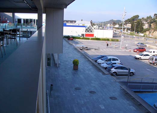 perspectiva del Centro Comercial Santa Susanna