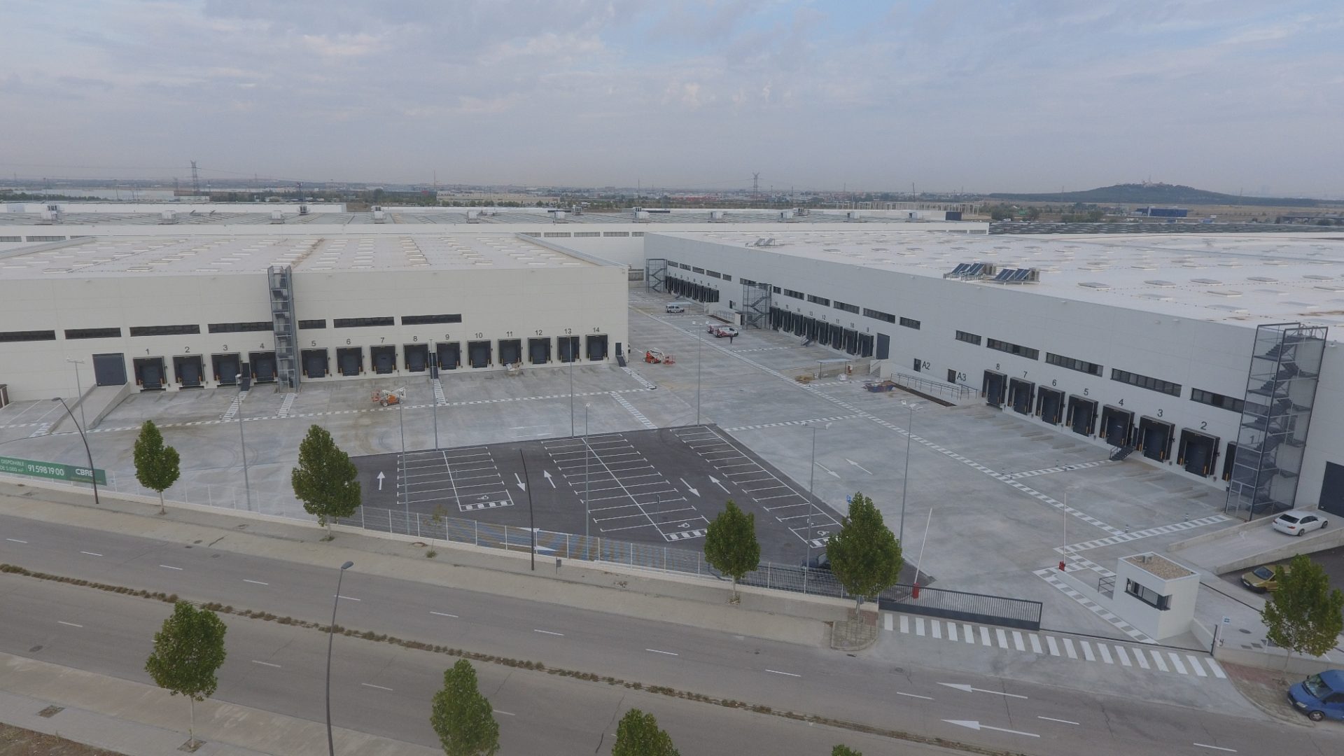 conjunto logístico Gavilanes construido por Onilsa para Business Center Manzanares
